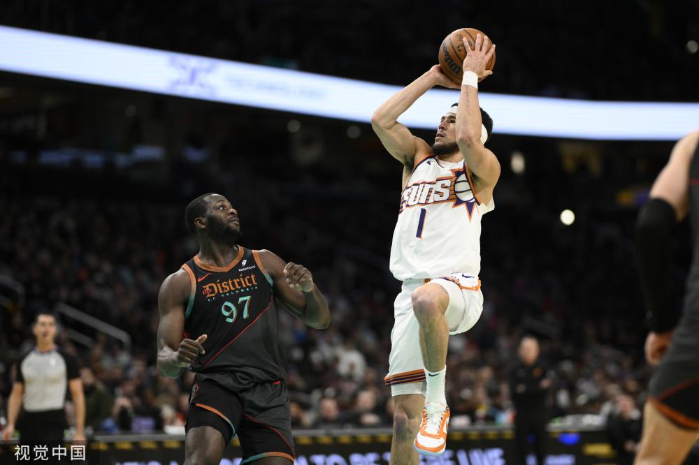 在她出色的 在她出色的